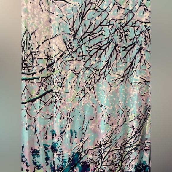 BCBGMaxAzria Winter Forest print Bodycon blue & white long-sleeve dress - size L - Picture 7 of 9